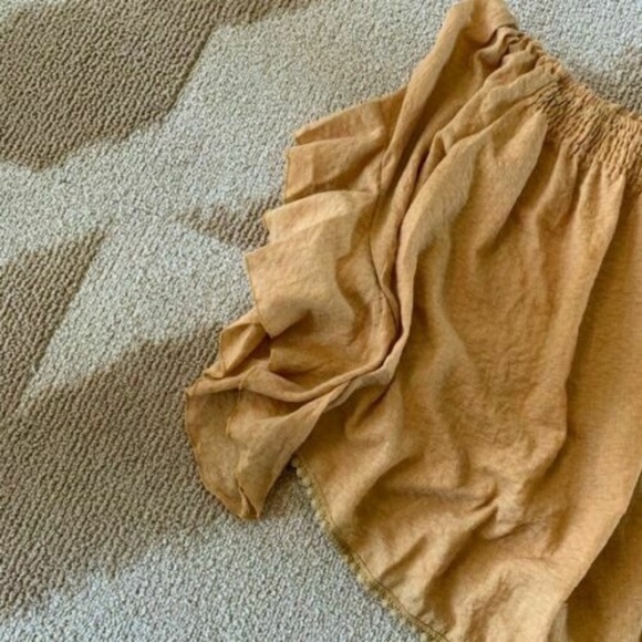 NEW Boutique Off The Shoulder Mustard Blouse - Picture 3 of 3